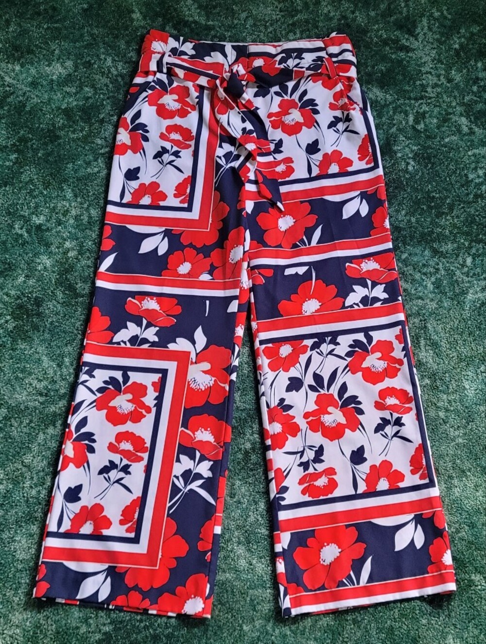 New York & Company Red, Navy & White Floral Wide-Leg Pants